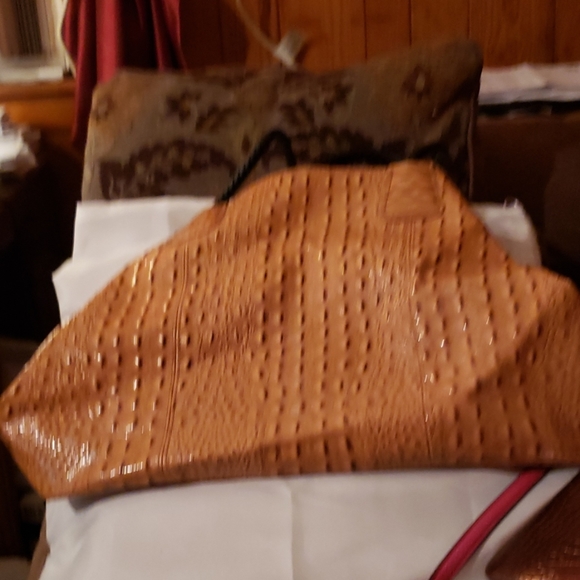 Handbag - Picture 2 of 2